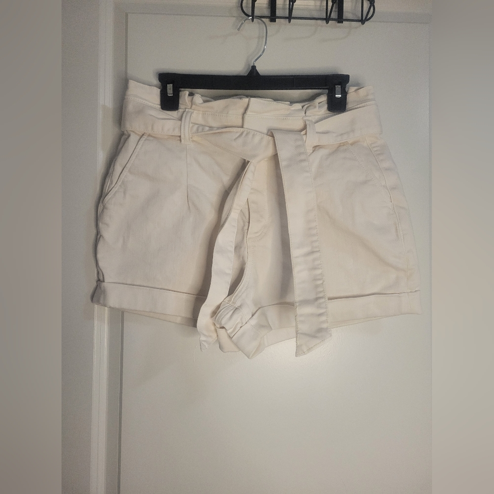 White Paperbag Waist Express Denim Shorts | Size 8
